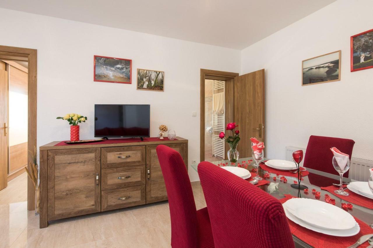 Apartment Doris, Nenadici Nenadici  Buitenkant foto